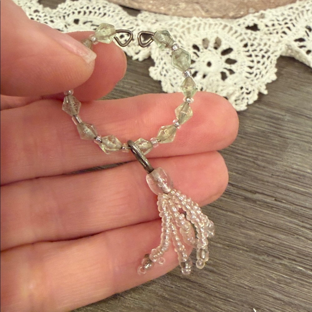 8 Beaded wine glass charms - Picture 2 of 2